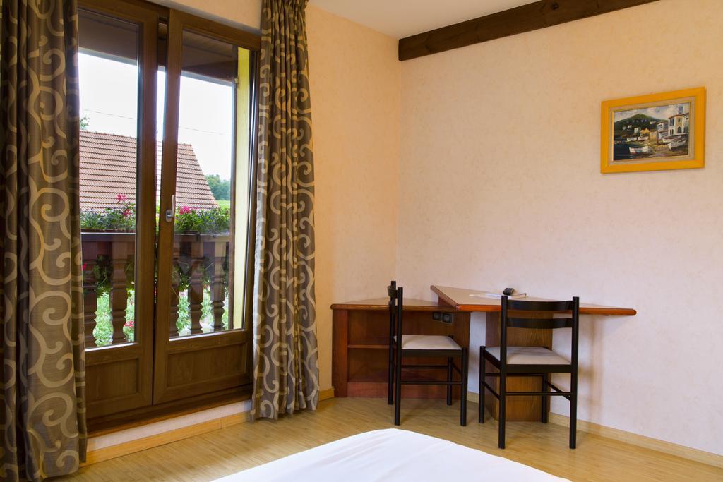 Restaurant A L'Aigle Hotel Wimmenau Værelse billede
