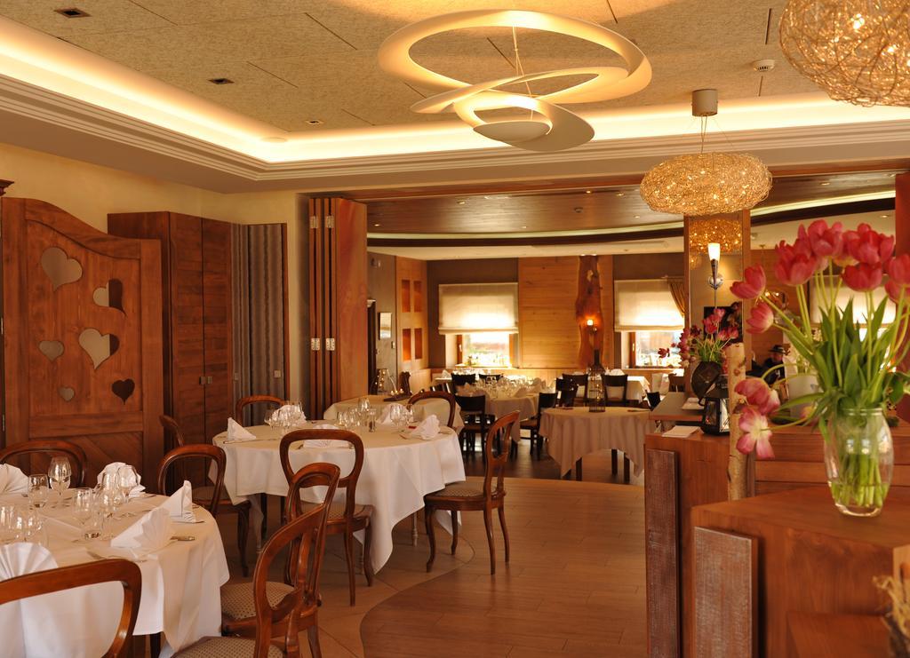 Restaurant A L'Aigle Hotel Wimmenau Eksteriør billede