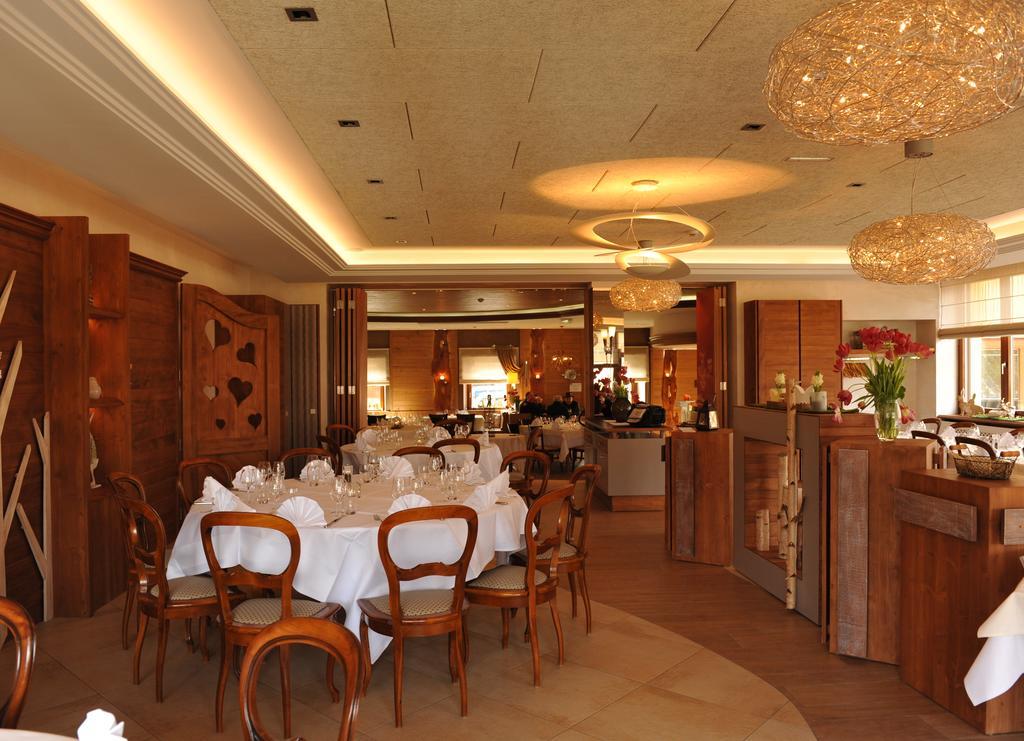 Restaurant A L'Aigle Hotel Wimmenau Eksteriør billede